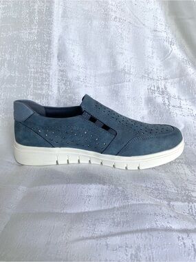 Blue Slip-On Sneakers Casual Comfort Shoes with Cut Out Details